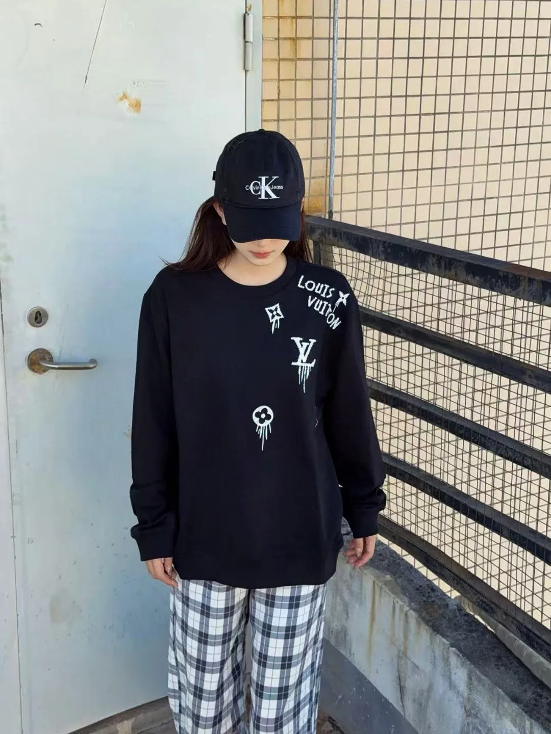 Louis Vuitton/Louis Vuitton 25Fw tassel presbyopic letter embroidered round neck sweatshirt